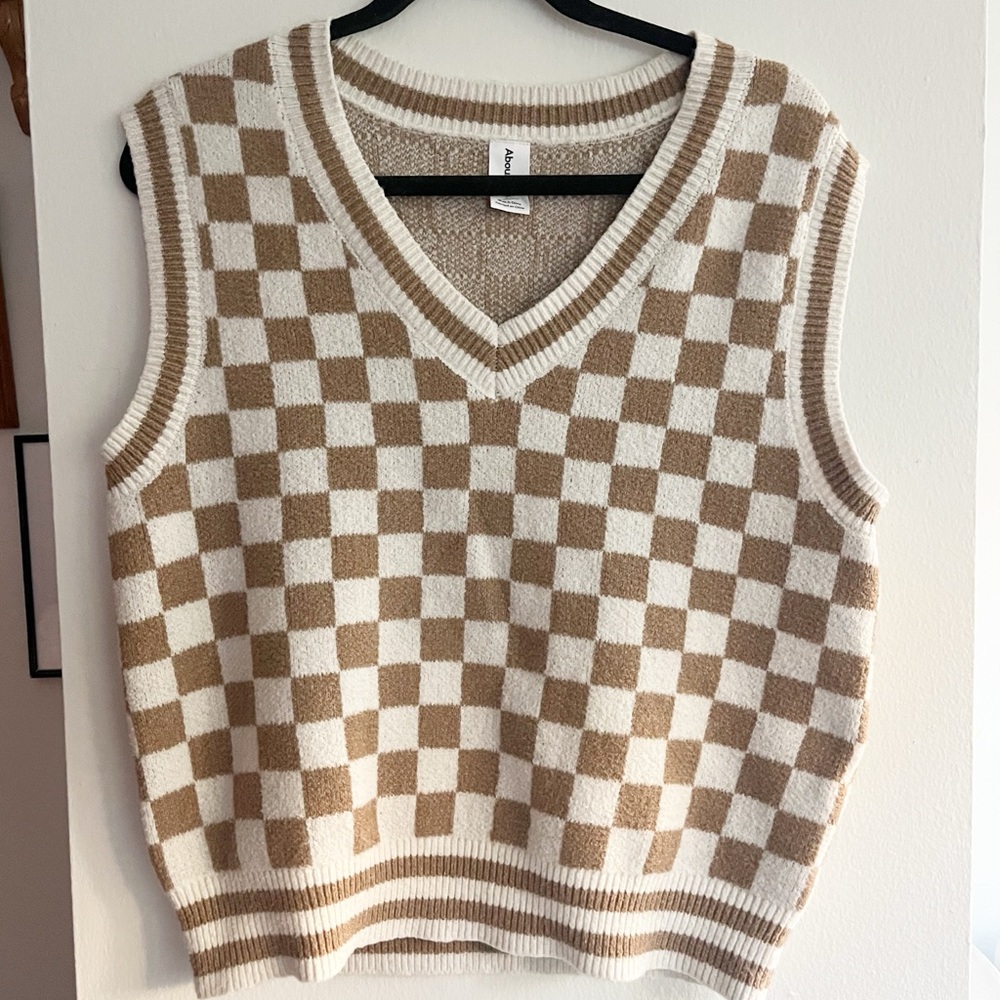 Abound Checkered Sweater Vest
